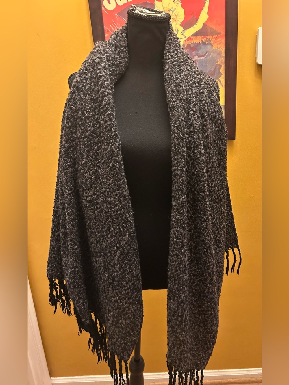 Women’s Gray Boucle Shawl Pashmina Scarf